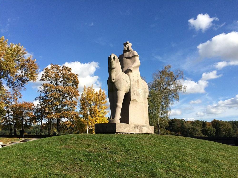 Paminklas Vytautui Didžiajqm Birštone | commons.wikimedia.org nuotr.