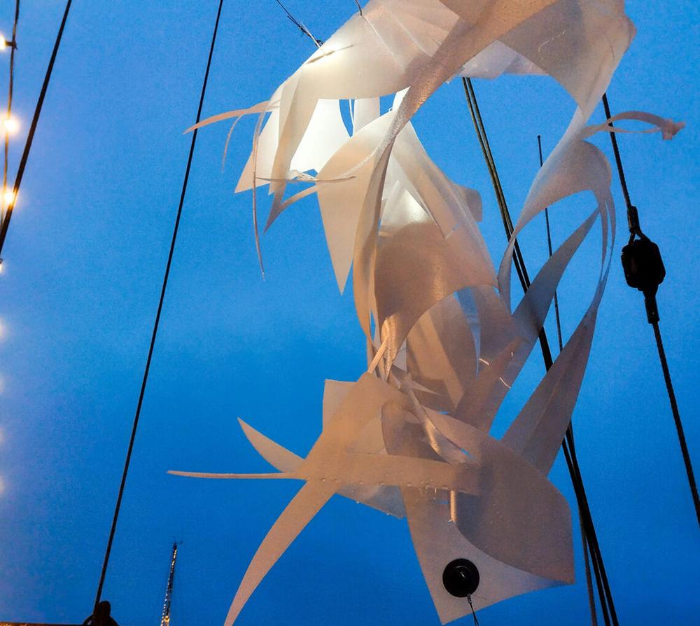 Erdvinių objektų instaliacijos „Susidūrimas“ | A. Mažūno ir N. Didenko nuotr.