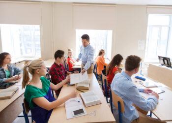 Beveik 2 tūkst. moksleivių įgyvendino savo verslo idėjas!