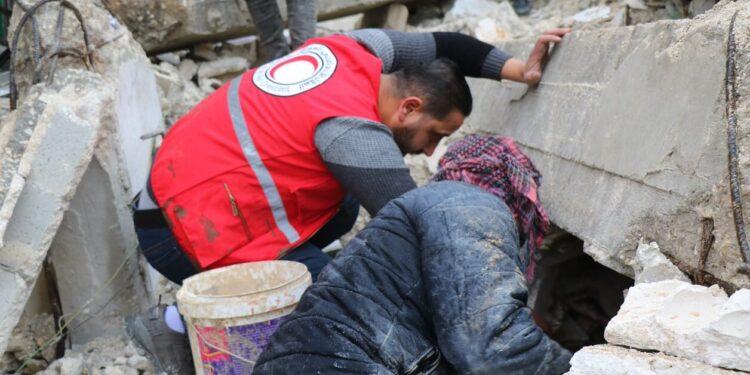 Lietuvos Raudonasis Kryžius renka paramą nukentėjusiems nuo žemės drebėjimo Turkijoje ir Sirijoje | Lietuvos Raudonojo Kryžiaus draugijos nuotr.