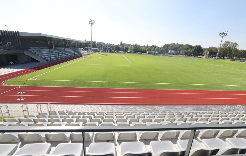 Raudondvario stadione įrengta pusantro tūkstančio sėdimų vietų | Kauno rajono savivaldybės nuotr.