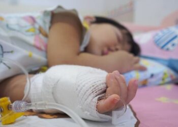 Vaikas ligoninėje | 123rf.com nuotr.