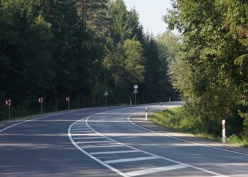 Atnaujintos dvi kelio atkarpos prie Rūdninkų poligono