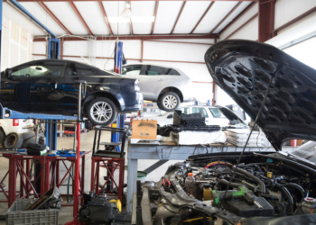 Automobilių remontas | am.lrv.lt nuotr.