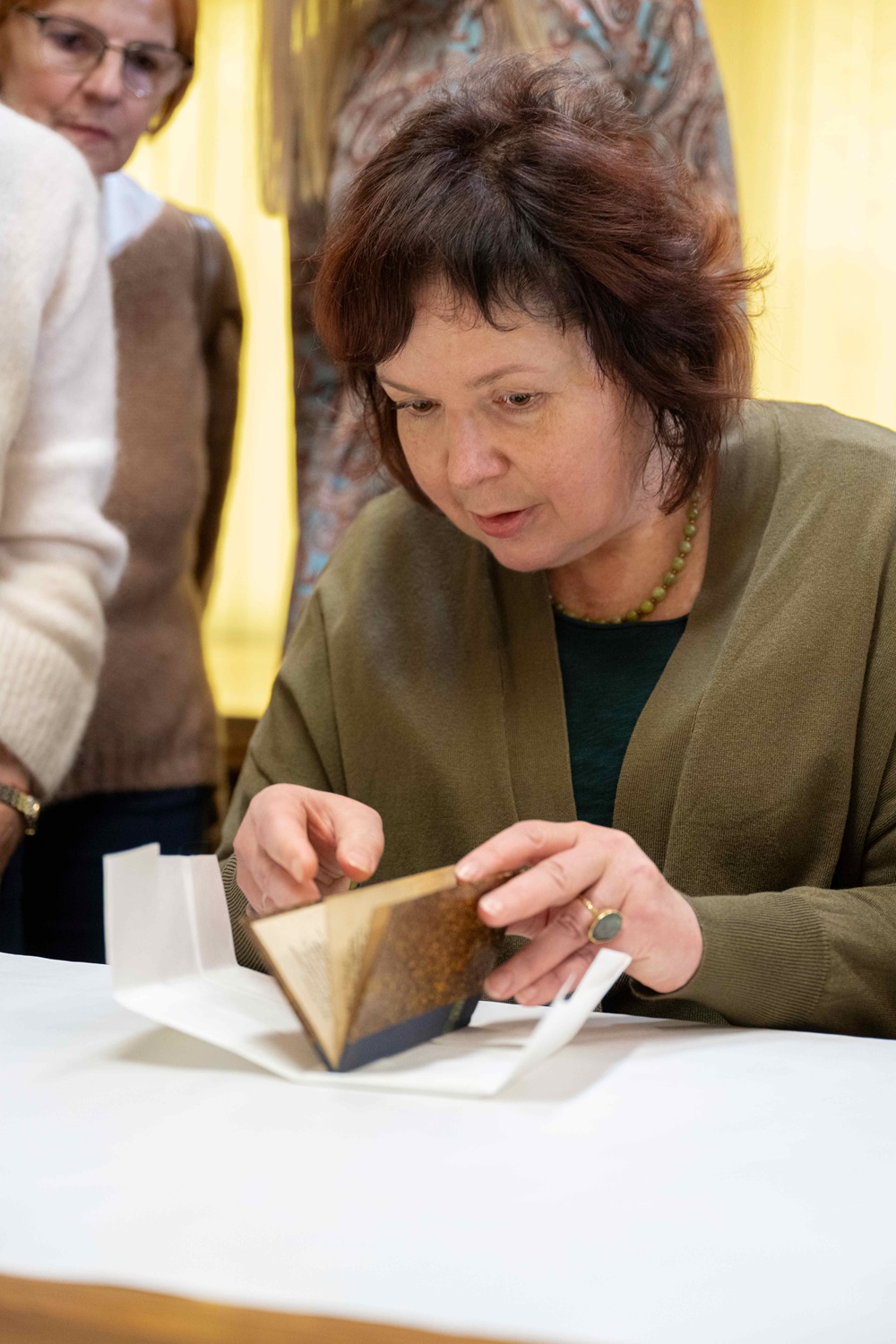 Ąžuolyno bibliotekoje atrastas išskirtinis leidinys! | azuolynobiblioteka.lt nuotr.