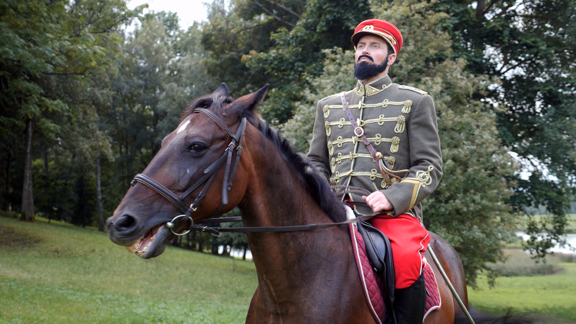 Generolas Povilas Plechavičius ant žirgo (R. Lenartavičius) | Filmo kūrėjų nuotr.