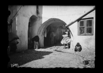 Rotušės aikštės kiemas. Kaunas, XX a. 3 deš. | LNM nuotr.