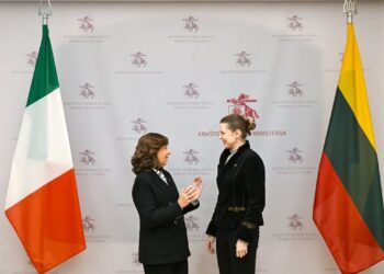 Izabela Rauti ir Dovilė Šakalienė