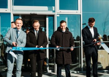 Elektromobilių įkrovimo parko atidarymas