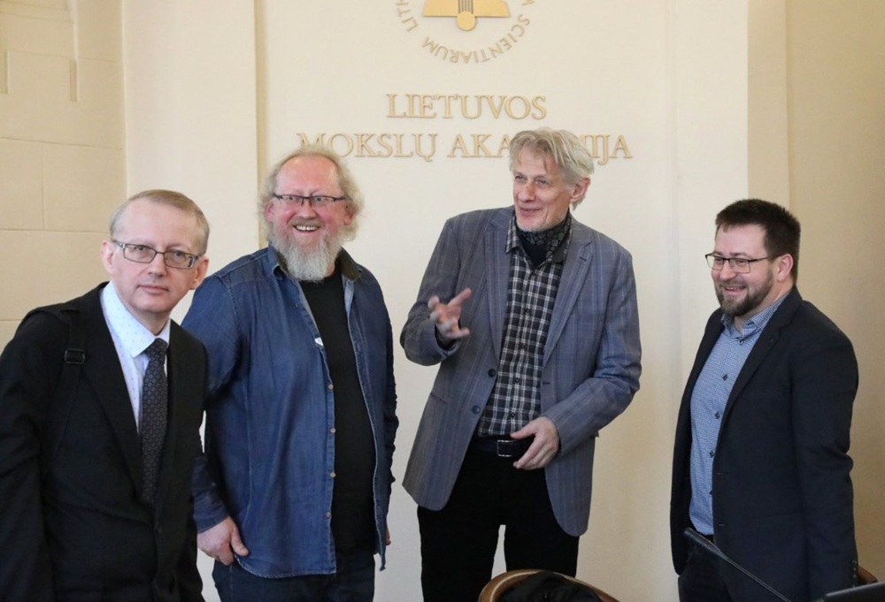 Iš kairės: prof. Naglis Kardelis, akad. Audrius Beinorius, Eigirdas Gudžinskas ir dr. Deimantas Valančiūnas | lma.lt nuotr.