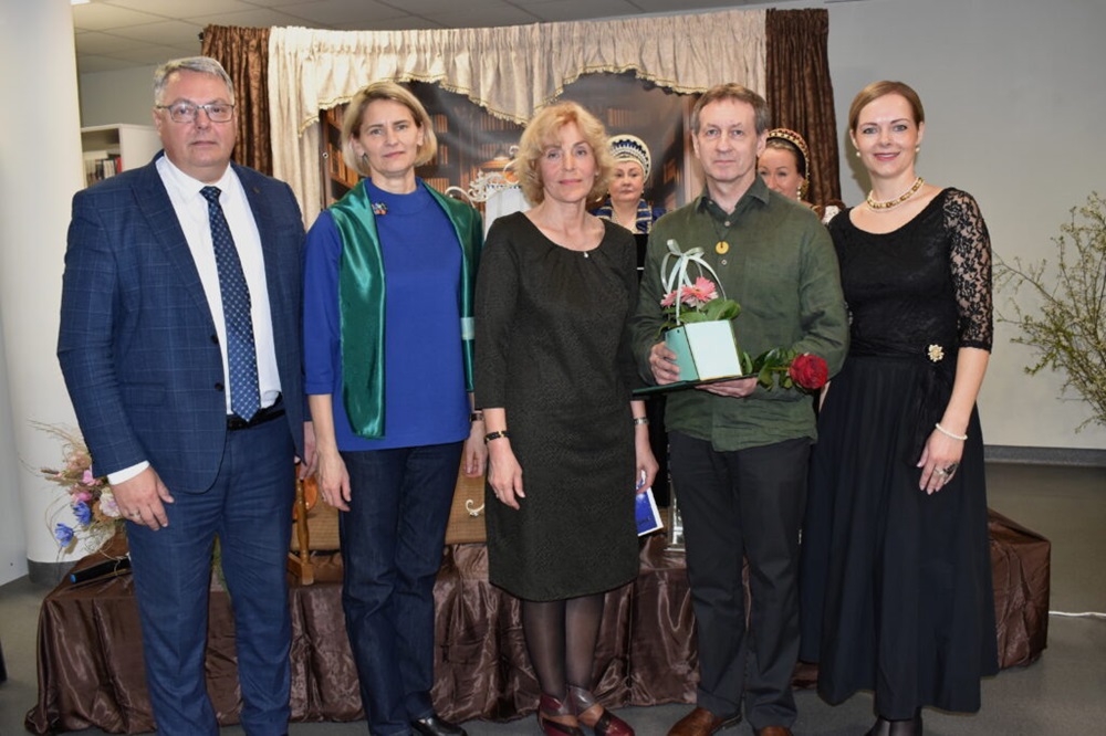 S. Nognienė. Eilėmis, muzikos akordais ir spalvomis „pražydo“ 21-asis Pagėgių literatūrinis pavasaris | A. Andrulienės nuotr.