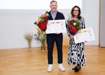 Vaikų literatūros premija įteikta M. Marcinkevičiui ir bibliotekininkei K. Brazauskienei