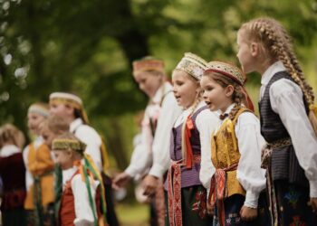 „Tramtatulio“ finale varžysis per du šimtus jaunųjų folkloro atlikėjų | Rengėjų nuotr.