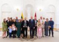 Tėvo dienos proga Prezidentas apdovanojo Lietuvos nusipelniusius tėvus ir globėjus | R. Dačkaus, Prezidentūros nuotr.
