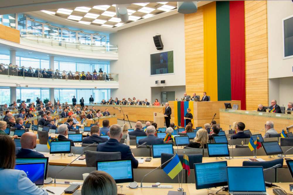 Prezidentas skaito 2025 m. metinį pranešimą 