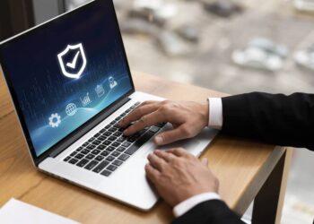 Viešai nutekėjo net 16 mlrd. paskyrų duomenų: kaip apsisaugoti? | Freepik.com nuotr.