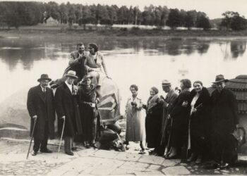 Anelė Zikarienė su Kauno inteligentais