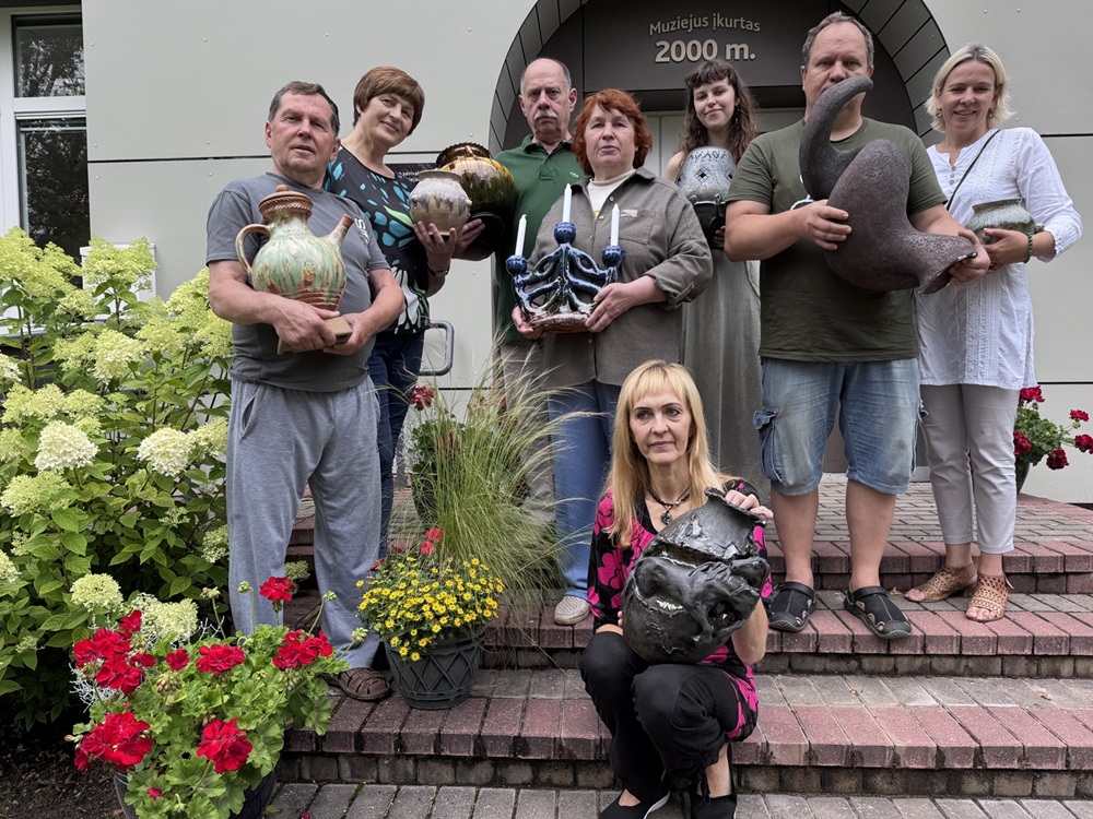 Leliūnuose prasidėjo tarptautinis keramikos simpoziumas