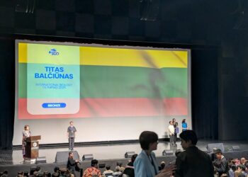 Lietuvos mokiniai iš Tarptautinės biologijos olimpiados grįžo su keturiais medaliais