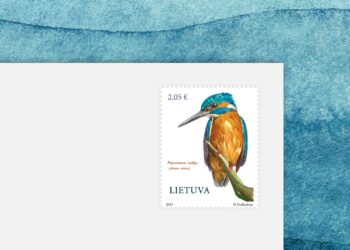 Ant pašto ženklo nutūpė vienas ryškiausių Lietuvos paukščių