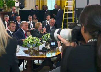 Zelenskio ir Europos lyderių susitikimas su Trampu Vašingtone 2025-08-18