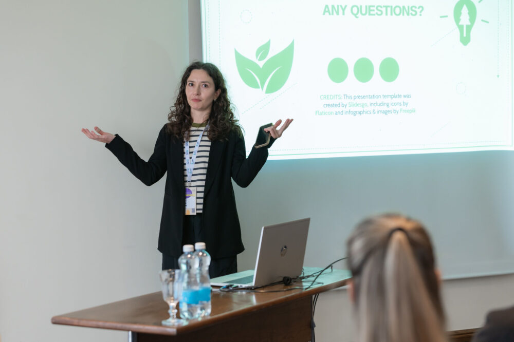 Šimtai studentų pristatė tyrimus baigiamojoje „Mokslo vasara su LMT“ konferencijoje 
