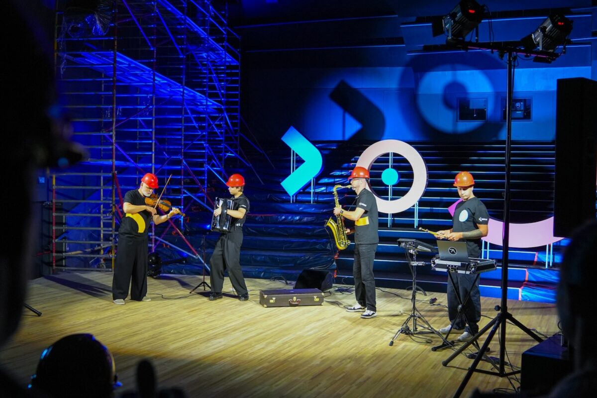 Naujas lietuviškas žodis – iš šalmais pasipuošusių kėdainiečių lūpų 