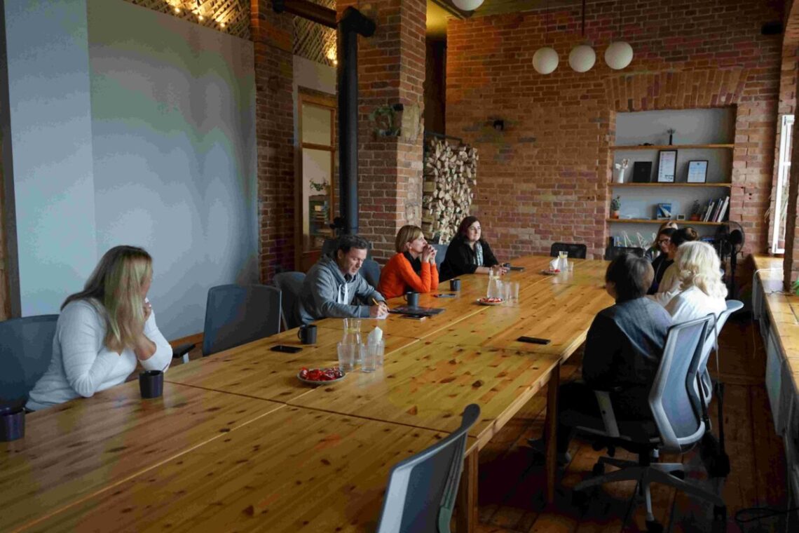 Susitikimas Švenčionėlių geležinkelio pastatų komplekse