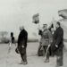 Tautos šventė Kaune ant dabartinio Parodos kalno, 1926 m. Kairėje kalbą sako Prezidentas Aleksandras Stulginskis (1885-1969), viduryje su uniforma – plk. Pranas Tamašauskas (1880-1951), dešinėje su paltu – Ministras Pirmininkas ir Krašto apsaugos ministras Leonas Bistras (1890-1971)