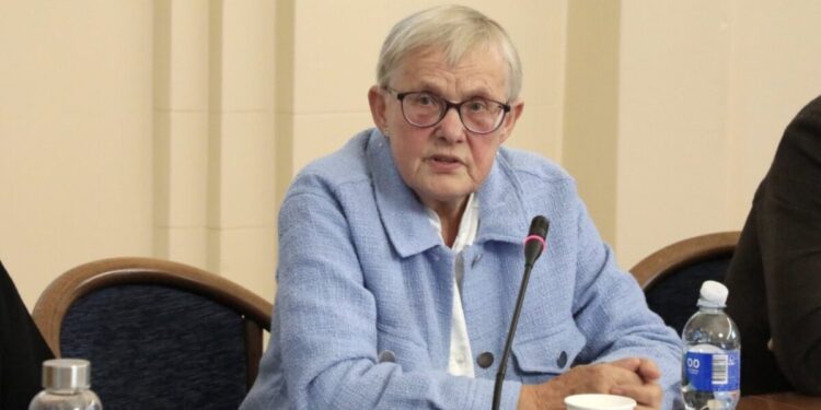 Akad. Viktorija Daujotytė 