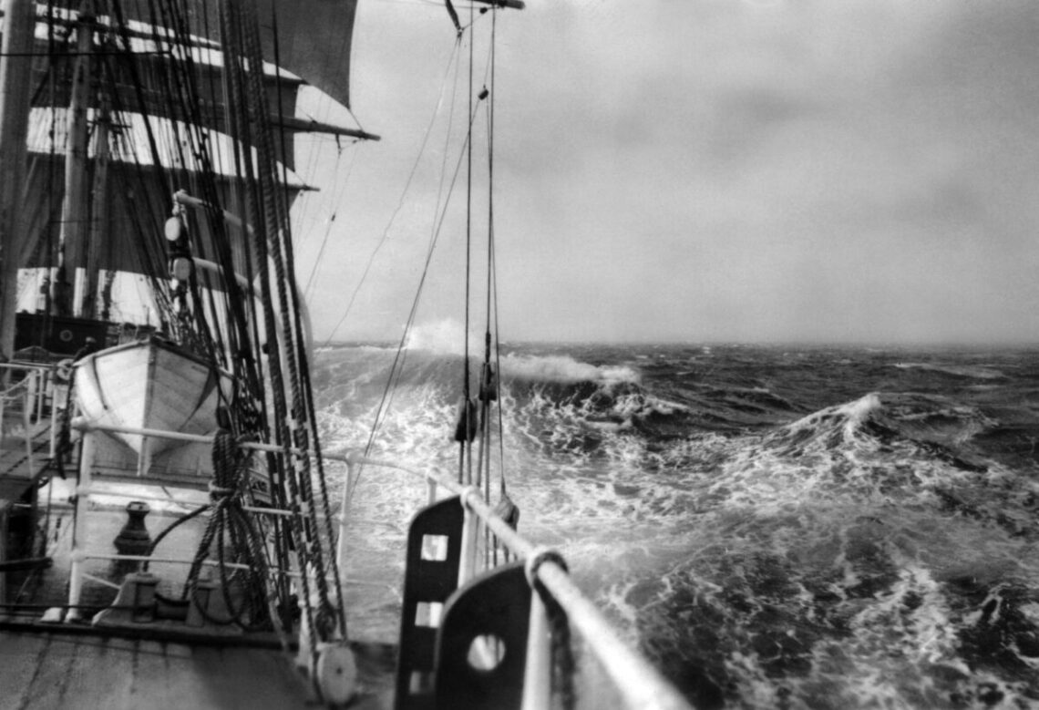 Išleista nauja knyga, pasakojanti apie V. Bagdanavičiaus kelionę burlaiviu du kartus aplink pasaulį