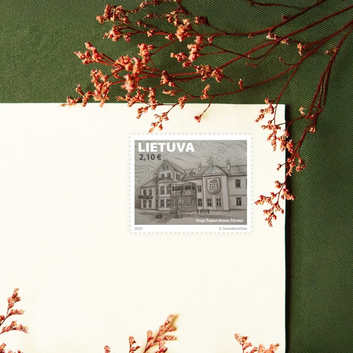 Naujasis pašto ženklas kviečia atrasti Hugo Šojaus dvarą Šilutėje