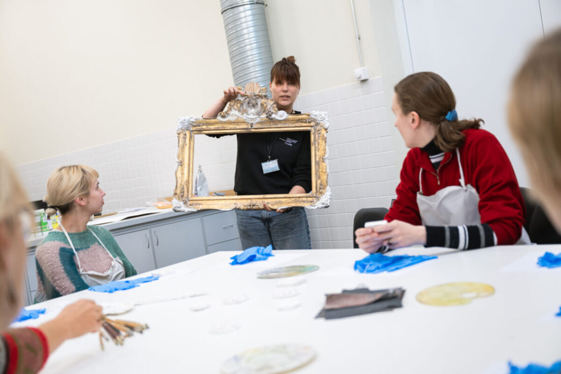 Mokomasis užsiėmimas Auksas ir teptukas Gintarės Grigėnaitės