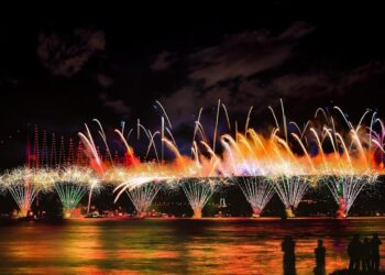 Fejerverkų spalvos: mineralai danguje ir jų pėdsakas aplinkoje