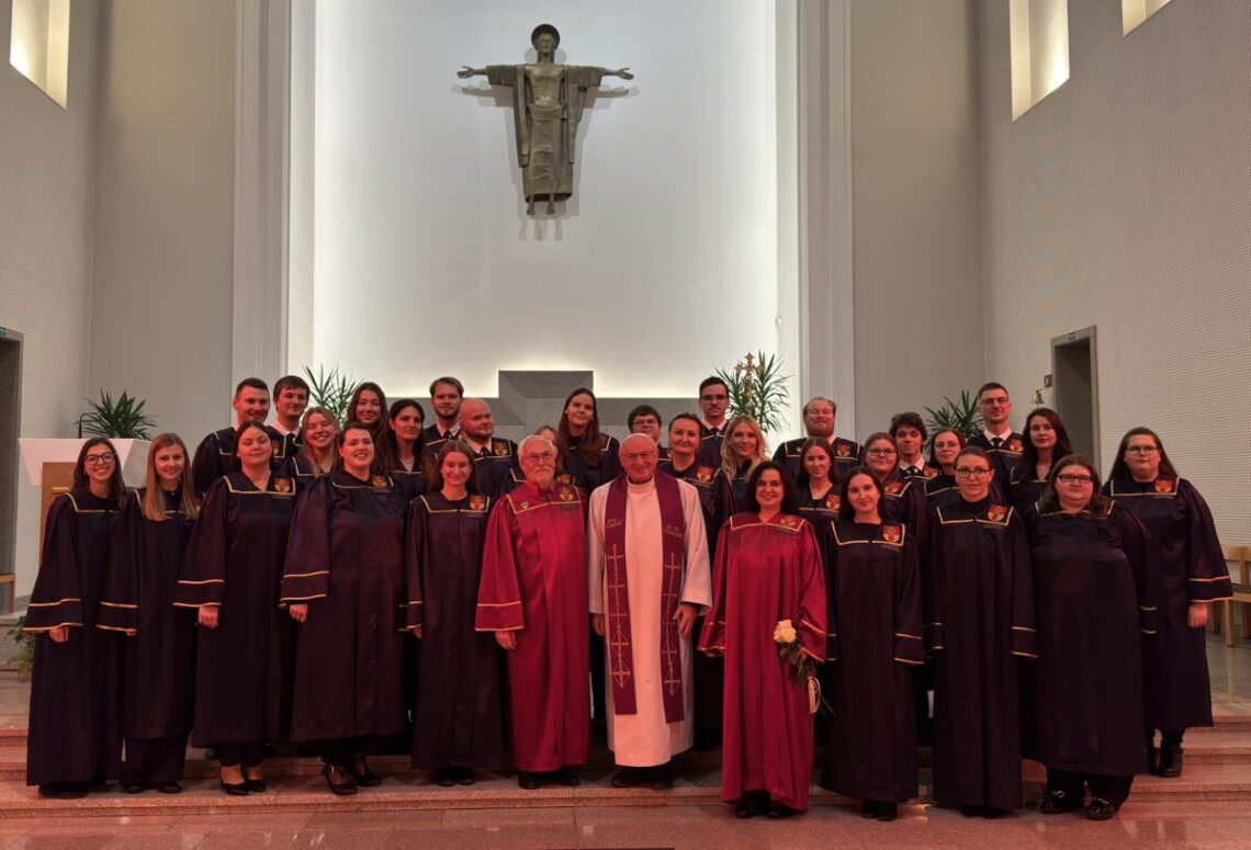 Klaipėdos universiteto mišrus choras Pajūrio aidos