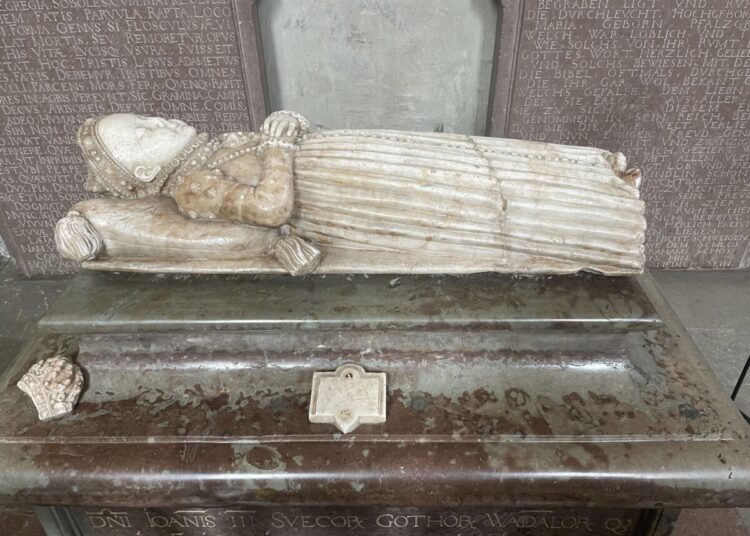 Kotrynos Jogailaitės dukters Izabelės (1564-1566) palaidojimas Strangnas katedroje