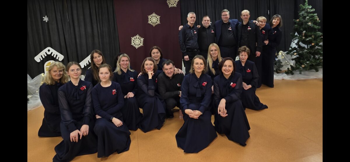 Šilutės kultūros centro sakralinės muzikos mišrus choras Laudamus 