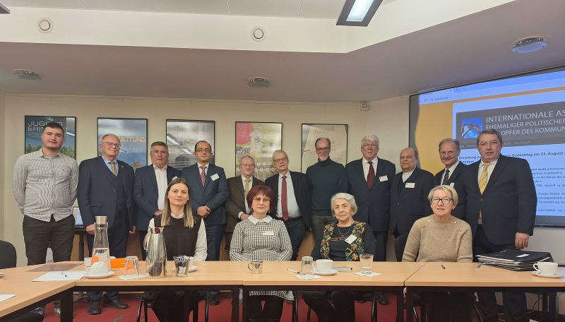 Inter-Asso asociacijos kongreso dalyviai su naujai išrinktu prezidentu ir prezidiumo nariais 