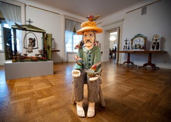 Užutrakio dvare – gyvosios tradicijos lobynas ir įspūdingos „Aukso vainiko“ iškilmės