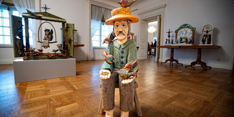 Užutrakio dvare – gyvosios tradicijos lobynas ir įspūdingos „Aukso vainiko“ iškilmės