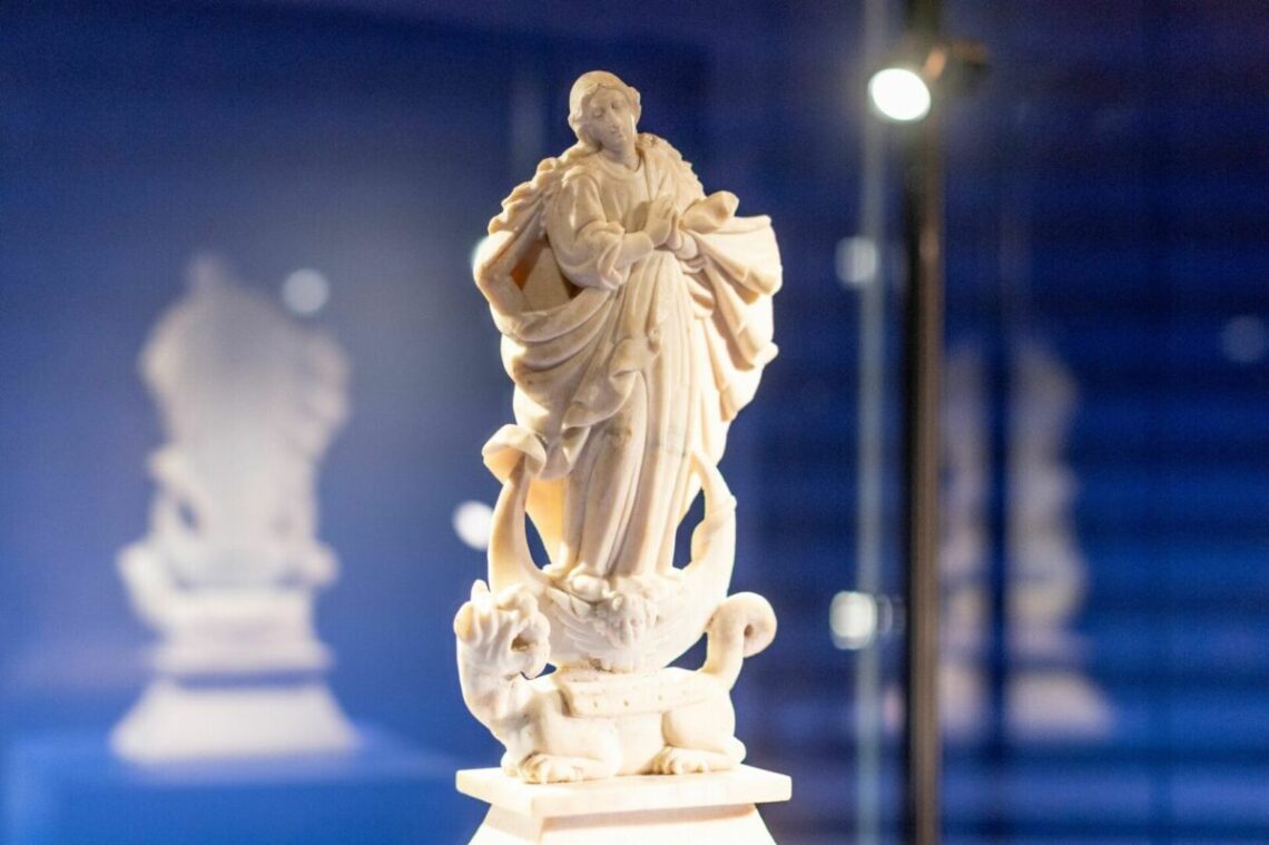 Nekaltojo prasidėjimo Švč. Mergelė Marija Nežinomas XIX a. II ketv. Vakarų Europos dailininkas Bažnytinio paveldo muziejus