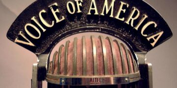 Prieš 75-erius metus „Amerikos balsas“ pirmą kartą prakalbo lietuviškai
