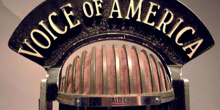 Prieš 75-erius metus „Amerikos balsas“ pirmą kartą prakalbo lietuviškai | Lietuvos centrinio valstybės archyvo nuotr.