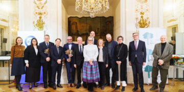 Apdovanojimai Lazenkų rūmuose, su Lenkijos-Lietuvos forumo komisijos nariais