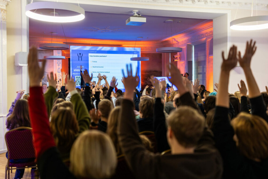 Kritinis mąstymas ateityje bus svarbesnis už gebėjimą valdyti technologijas