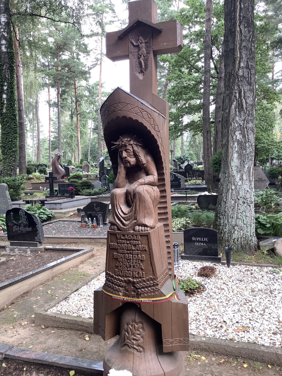 Edvardo Buroko kapas Vilniaus Sudervės kapinėse 