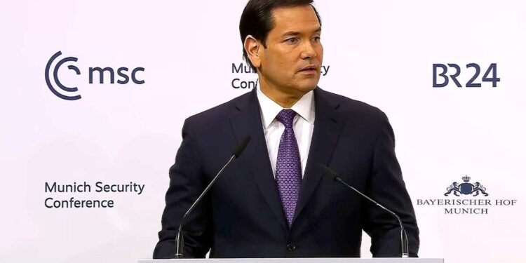 Markas Rubijas Miuncheno saugumo konferencijoje sako kalbą