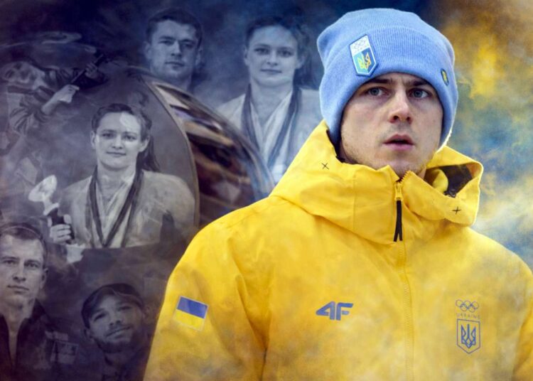 Vladyslavas Heraskevycius ir jo šalmo žuvusiųjų sportininkų atvaizdai