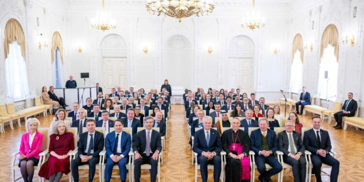 Susitikimas su ambasadoriais