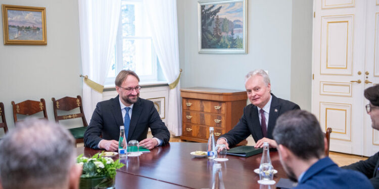 G. Šimkus ir G. Nausėda